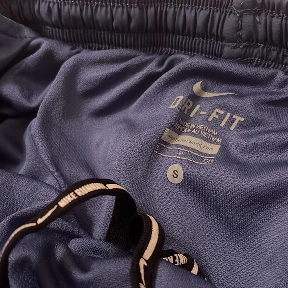 Nike Dri Fit Shorts Color Blue with White Swoosh - Picture 4 of 6